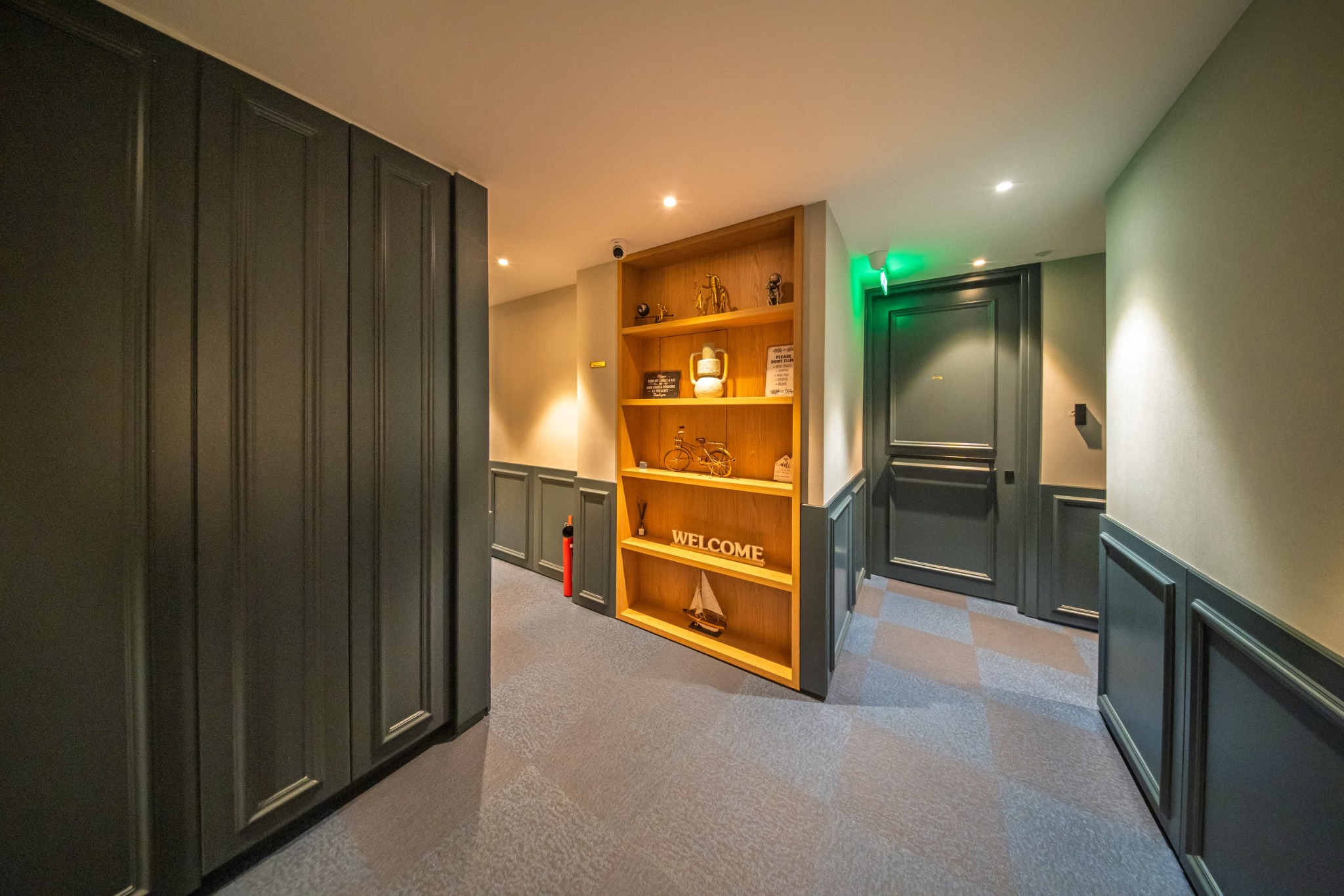 Sky Suites Nicosia — sky entrance